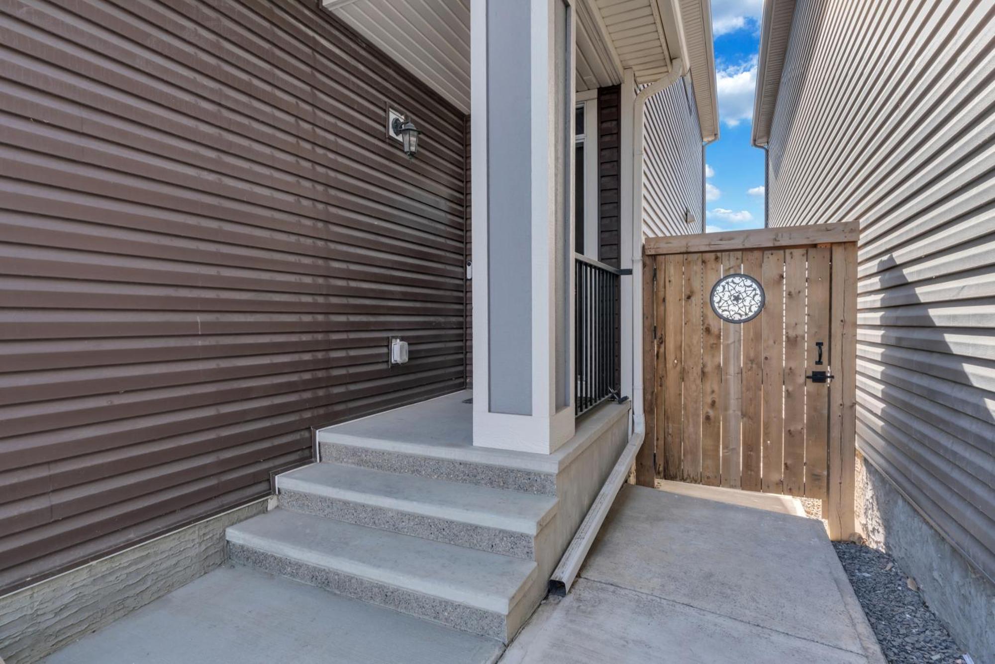 You Will Love This 2Br Guest Suite In Se YYC Exterior foto